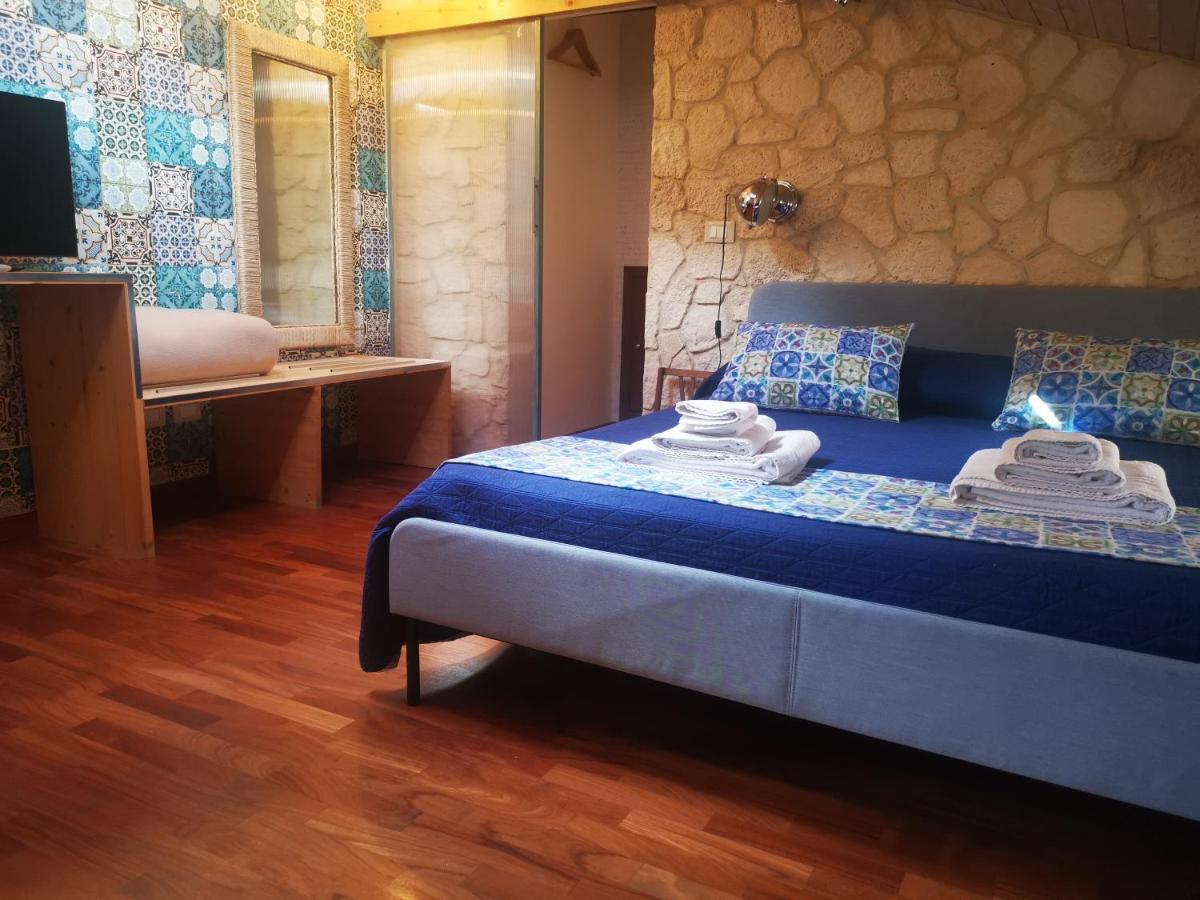 Del Centro Bed & Breakfast เอนนา ภายนอก รูปภาพ