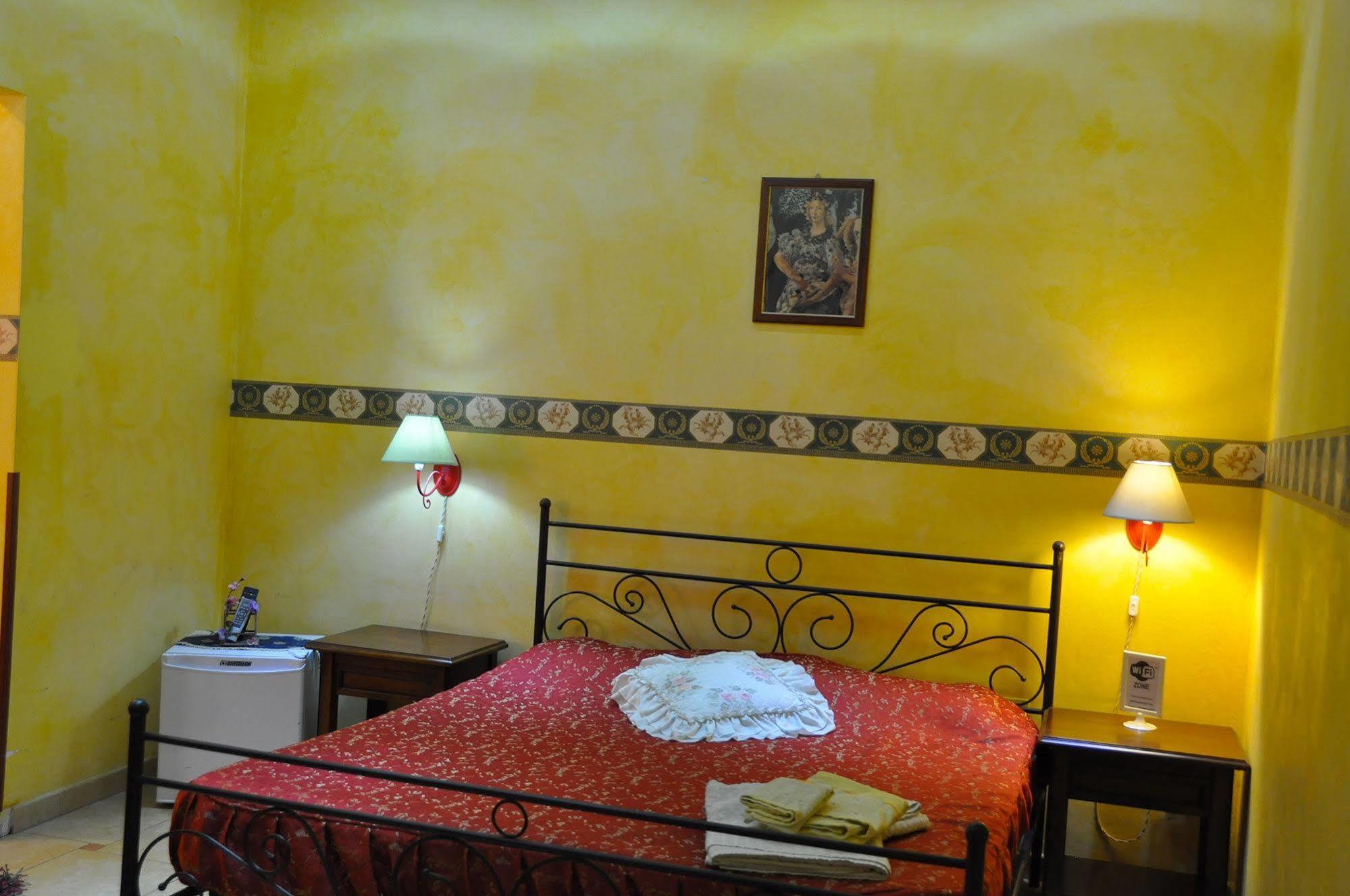 Del Centro Bed & Breakfast เอนนา ภายนอก รูปภาพ