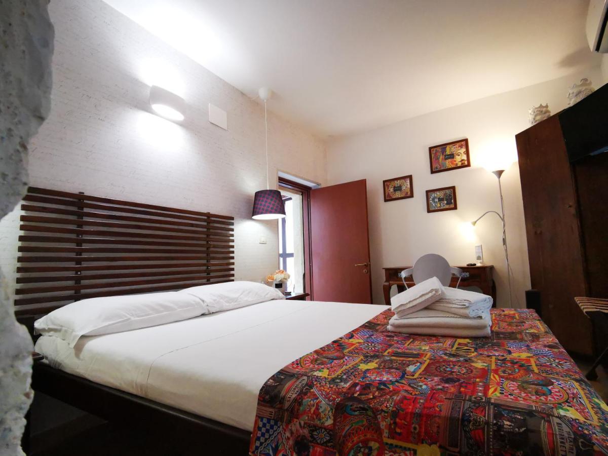 Del Centro Bed & Breakfast เอนนา ภายนอก รูปภาพ